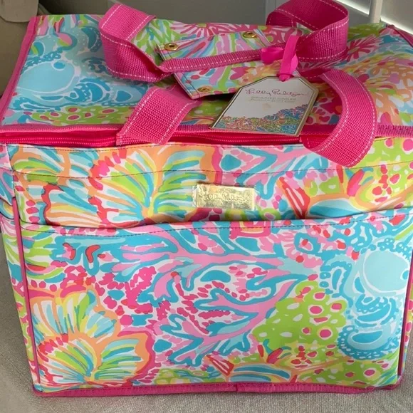 Lilly Pulitzer Insulated Cooler - Picture 3 of 9